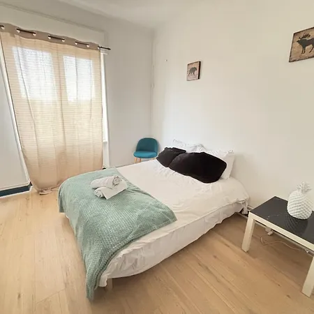 7 Personnes Wifi Parking Apartament